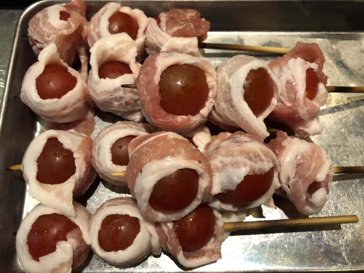 プチトマトの豚バラ肉巻き